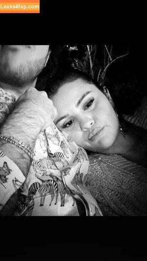 Selena Gomez photo #2683