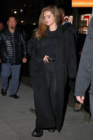 Selena Gomez photo #2802
