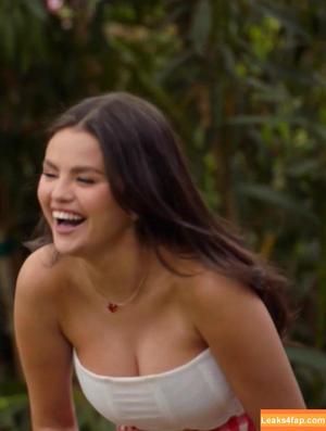 Selena Gomez photo #2817