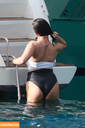 Selena Gomez photo #2829