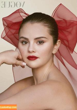 Selena Gomez photo #2874