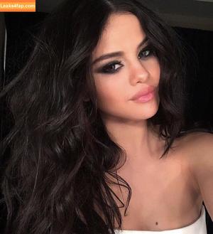 Selena Gomez photo #2929