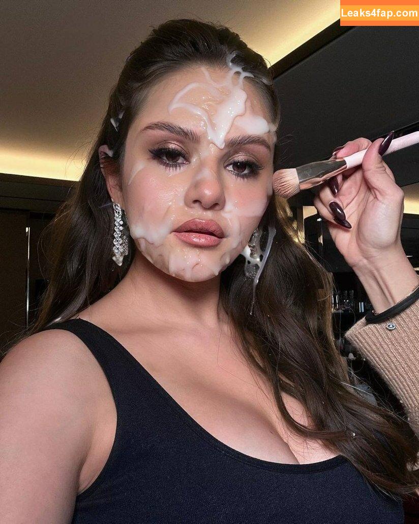 Selena Gomez / Selena / https: / selena.gomez / selenagomez слитое фото фото #3876
