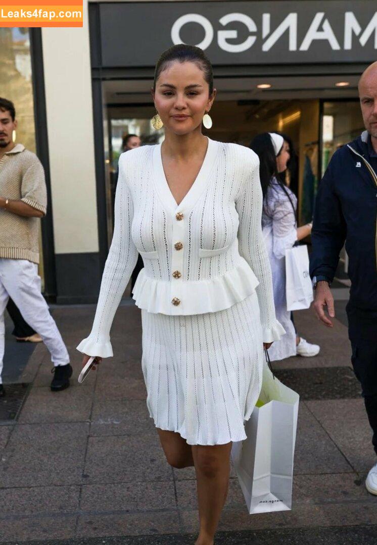 Selena Gomez / Selena / https: / selena.gomez / selenagomez слитое фото фото #3991