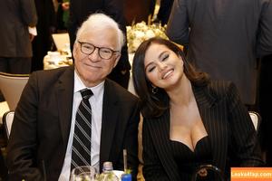 Selena Gomez photo #3045