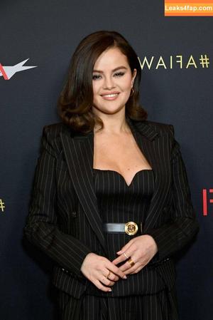 Selena Gomez photo #3051