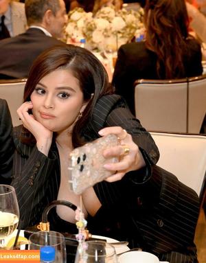 Selena Gomez photo #3058