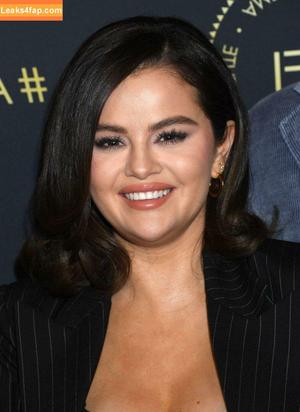 Selena Gomez photo #3065