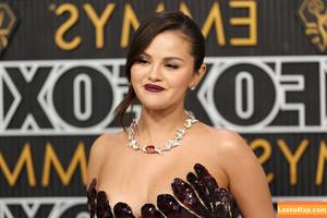 Selena Gomez photo #3125