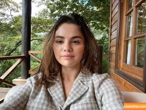 Selena Gomez photo #3190