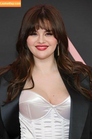 Selena Gomez photo #3241