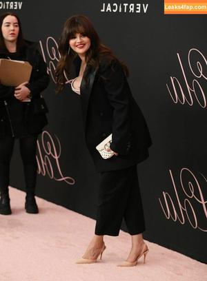 Selena Gomez photo #3289