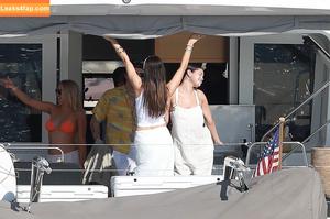 Selena Gomez photo #3301