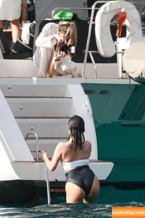 Selena Gomez photo #3316