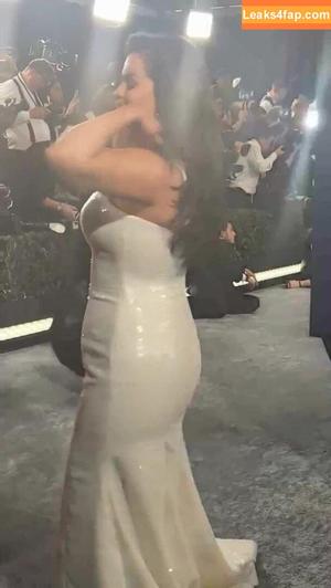 Selena Gomez photo #3439