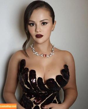 Selena Gomez photo #3628