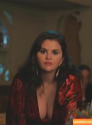 Selena Gomez photo #3715