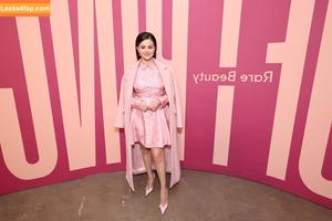 Selena Gomez photo #3723