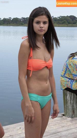 Selena Gomez фото #3947
