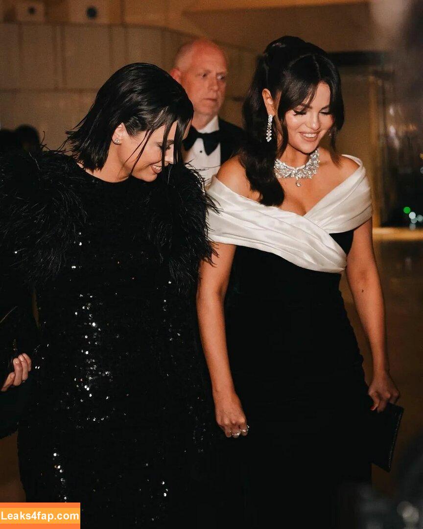 Selena Gomez / Selena / https: / selena.gomez / selenagomez leaked photo photo #4145