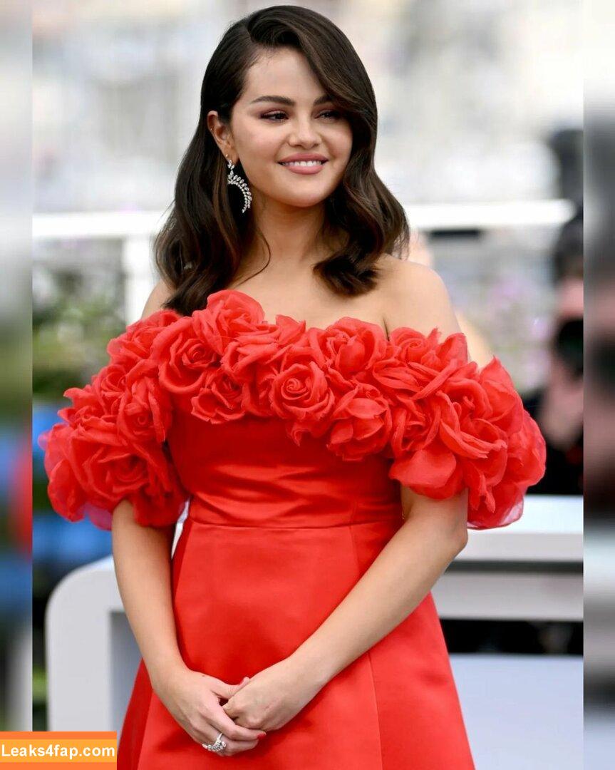 Selena Gomez / Selena / https: / selena.gomez / selenagomez leaked photo photo #4148