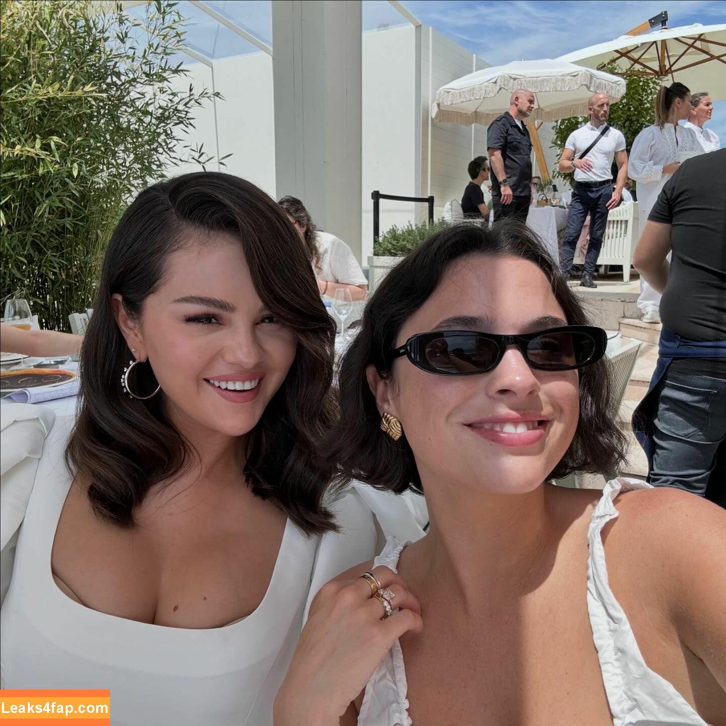Selena Gomez / Selena / https: / selena.gomez / selenagomez leaked photo photo #4178