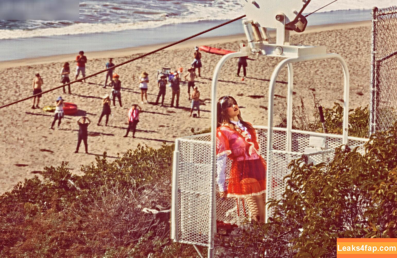 Selena Gomez / Selena / https: / selena.gomez / selenagomez leaked photo photo #4218