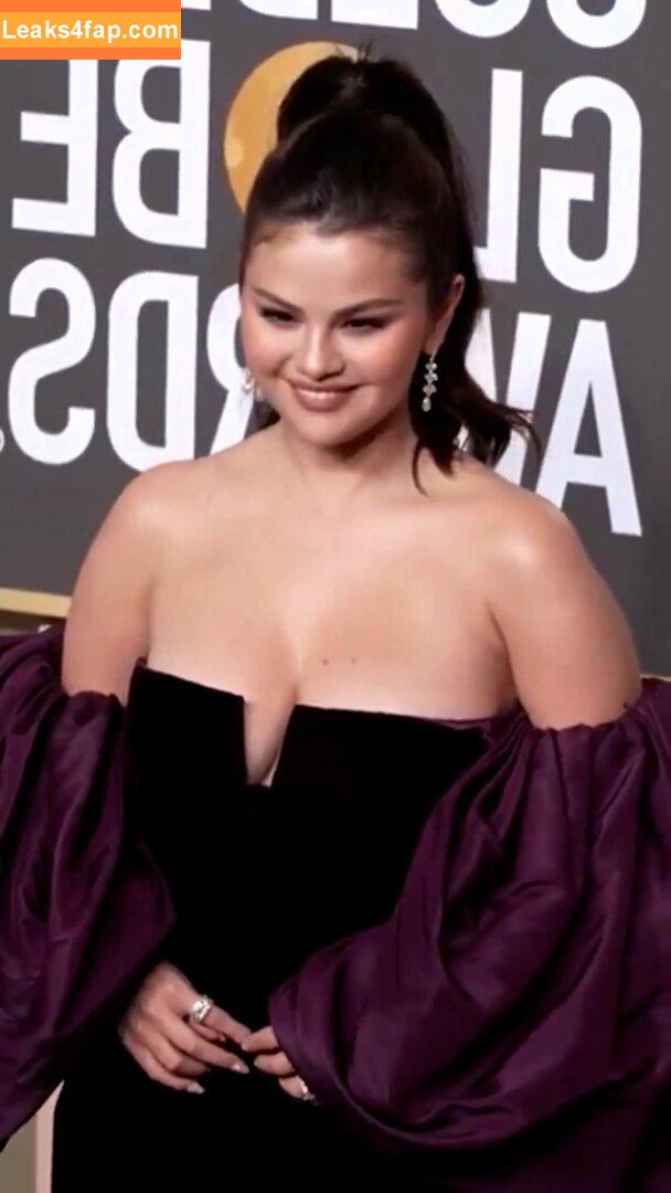 Selena Gomez / Selena / https: / selena.gomez / selenagomez leaked photo photo #4241