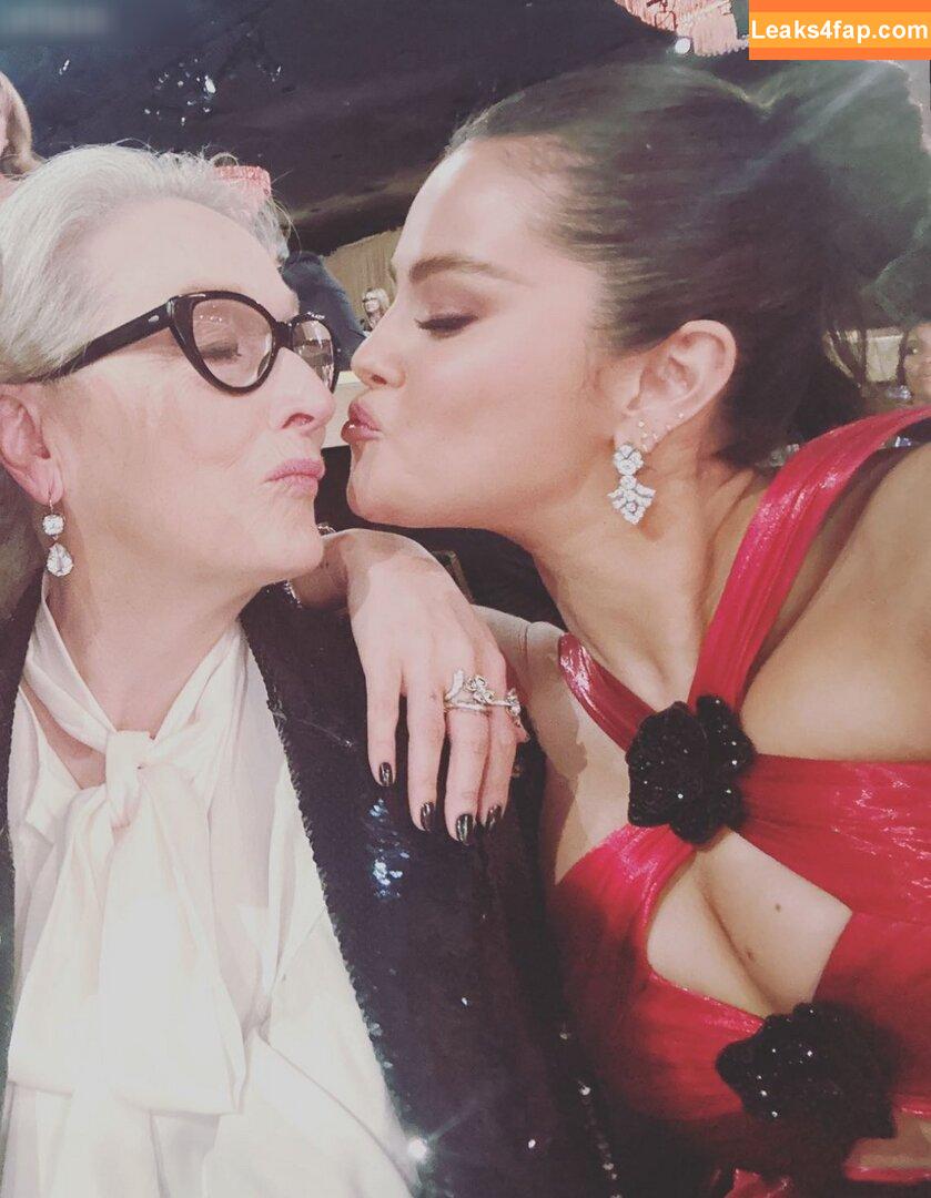 Selena Gomez / Selena / https: / selena.gomez / selenagomez leaked photo photo #4589