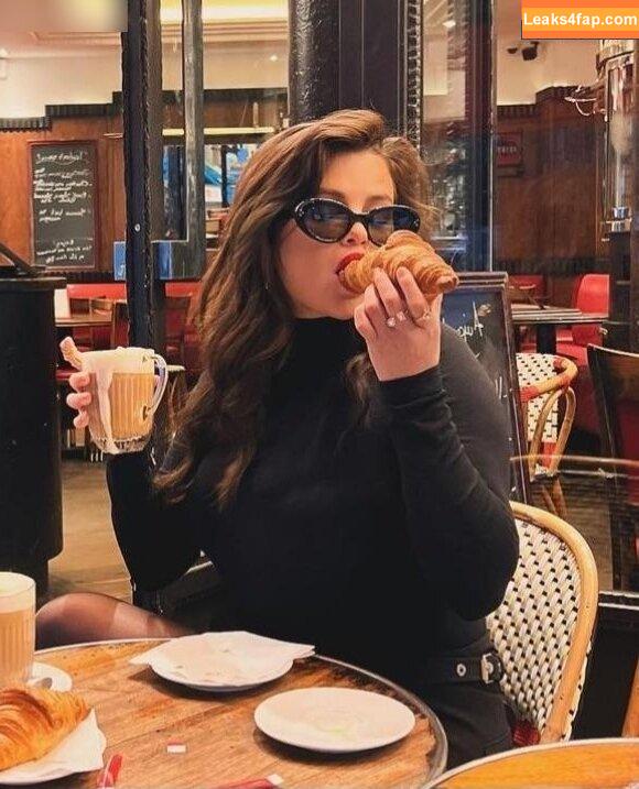 Selena Gomez / Selena / https: / selena.gomez / selenagomez leaked photo photo #4714