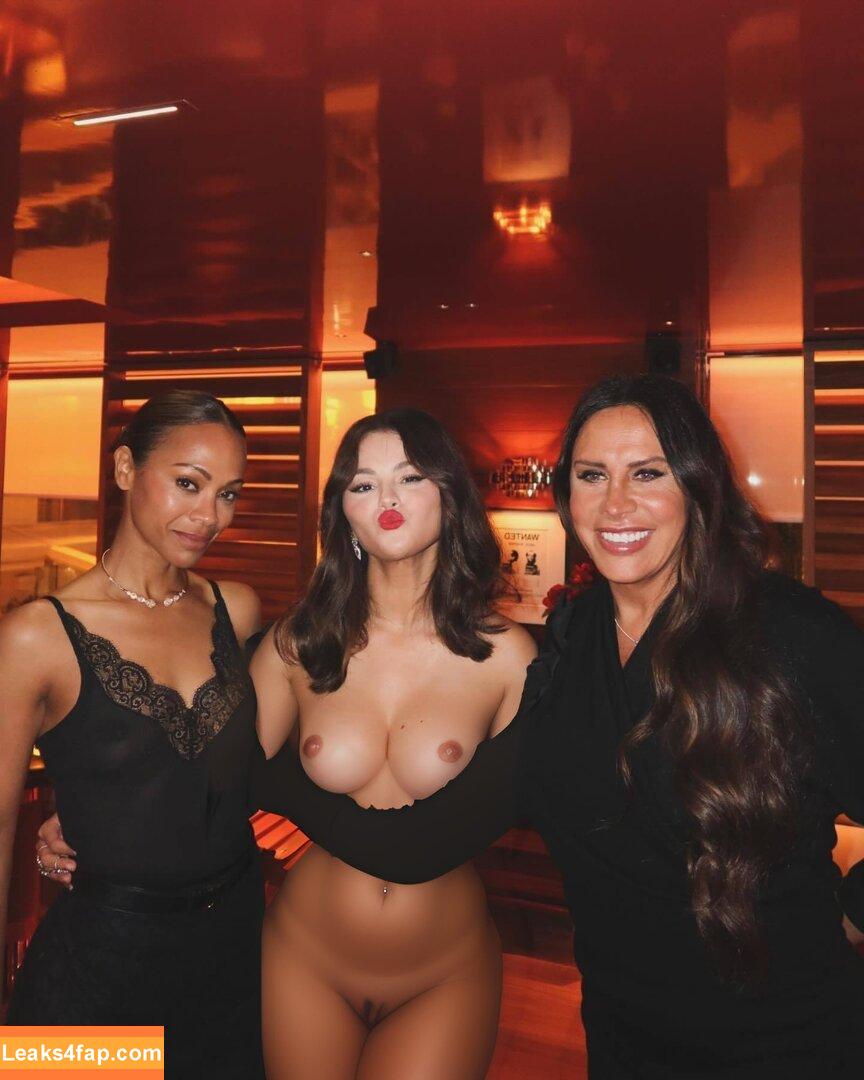 Selena Gomez / Selena / https: / selena.gomez / selenagomez leaked photo photo #4828