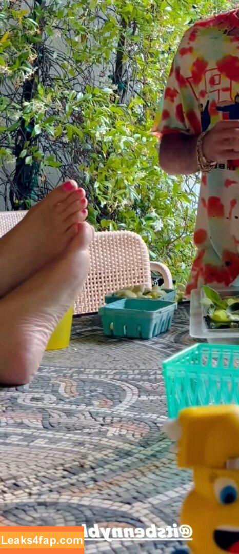 Selena Gomez / Selena / https: / selena.gomez / selenagomez leaked photo photo #4979