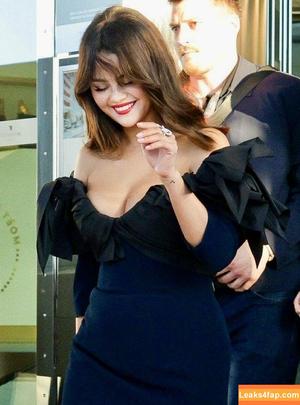 Selena Gomez фото #4007