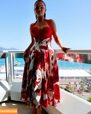 Selena Gomez photo #4057