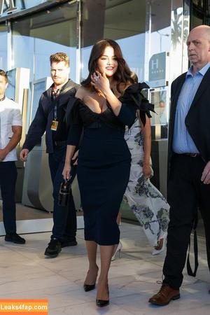 Selena Gomez photo #4065