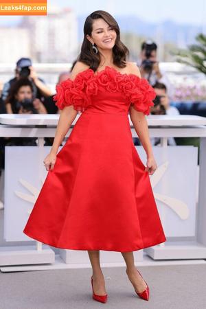 Selena Gomez photo #4108