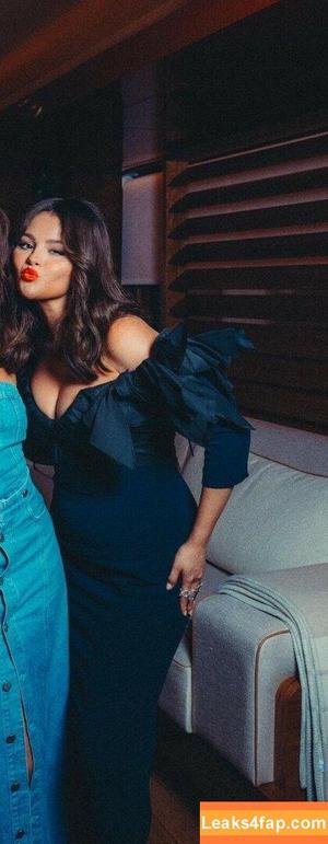 Selena Gomez photo #4161