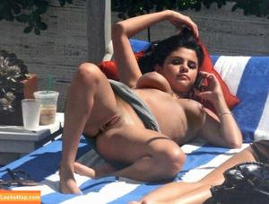 Selena Gomez photo #4345
