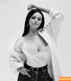 Selena Gomez photo #4481