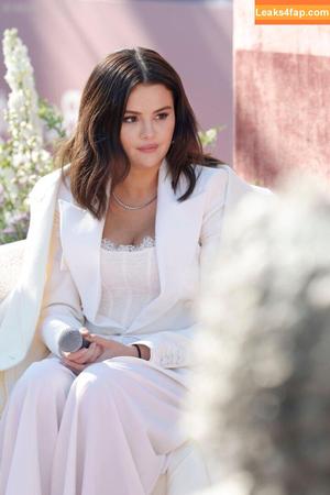Selena Gomez photo #4605