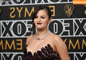 Selena Gomez photo #4640