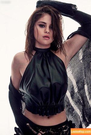 Selena Gomez photo #4663