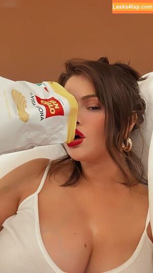 Selena Gomez photo #4712