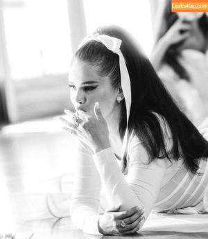Selena Gomez photo #4733