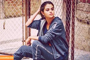 Selena Gomez photo #4839