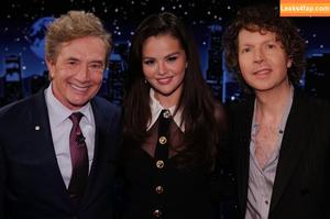 Selena Gomez photo #4923