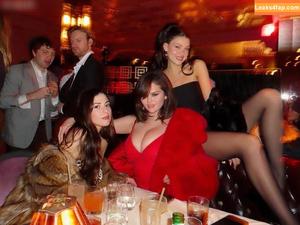 Selena Gomez photo #4930