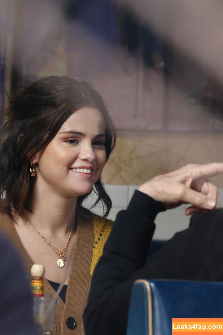 Selena Gomez / Selena / https: / selena.gomez / selenagomez leaked photo photo #5047