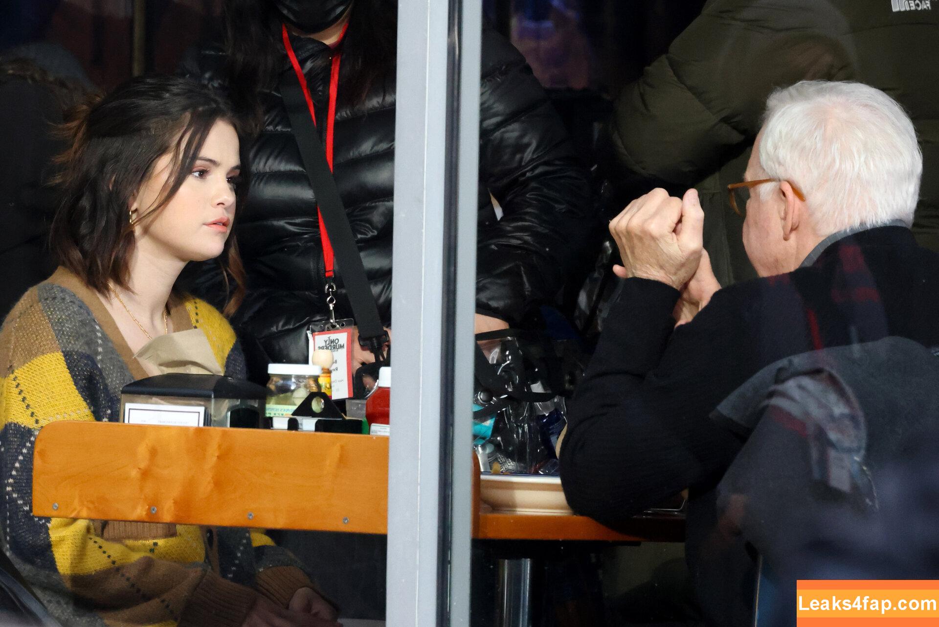 Selena Gomez / Selena / https: / selena.gomez / selenagomez leaked photo photo #5060
