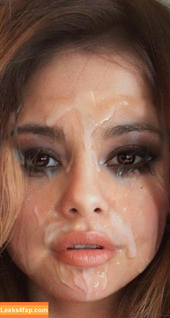 Selena Gomez / Selena / https: / selena.gomez / selenagomez leaked photo photo #5140